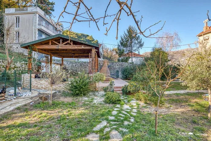 Boka Körfezi Manzaralı Muhteşem Taş Villa Prčanj'da